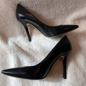 Guess leather stiletto pumps